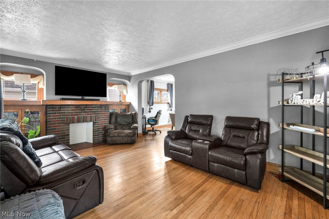 6802 Ackley Road Parma OH 44129