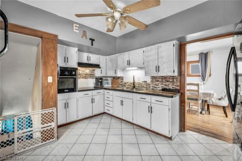6802 Ackley Road Parma OH 44129