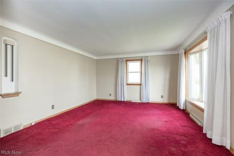 8409 Wainstead Drive Parma OH 44129