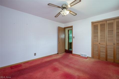 8409 Wainstead Drive Parma OH 44129