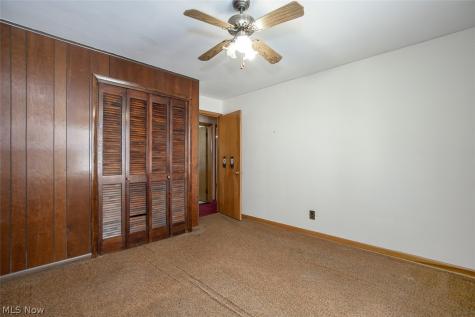 8409 Wainstead Drive Parma OH 44129