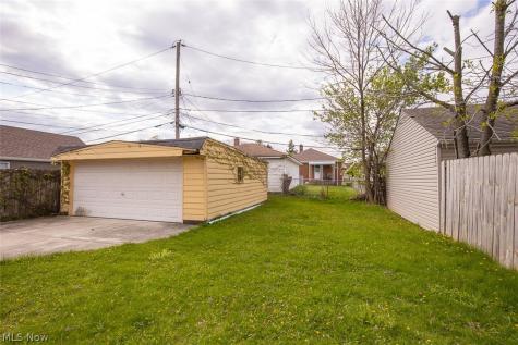 8409 Wainstead Drive Parma OH 44129