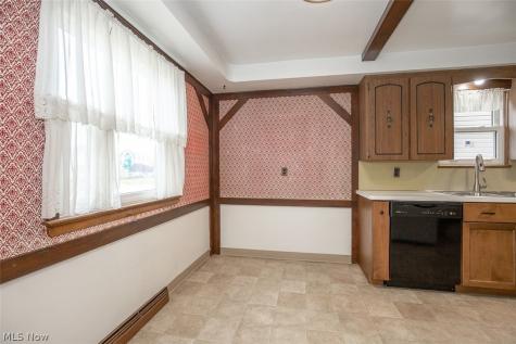 8409 Wainstead Drive Parma OH 44129