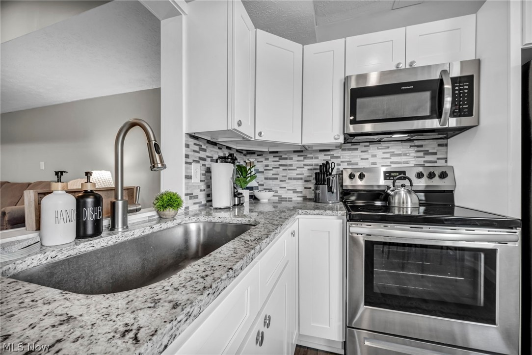 829 Portage Lakes Drive Akron OH 44319
