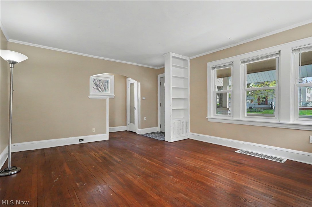 2782 Oakwood Drive Cuyahoga Falls OH 44221