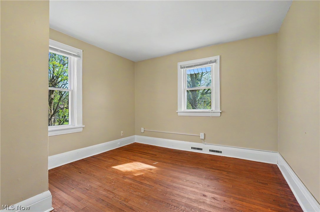 2782 Oakwood Drive Cuyahoga Falls OH 44221