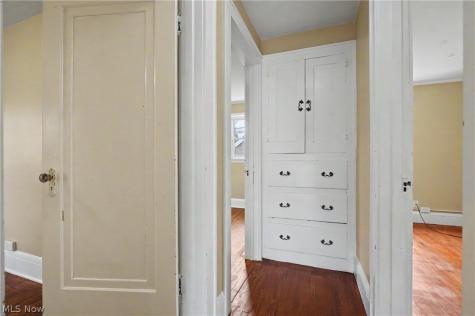 2782 Oakwood Drive Cuyahoga Falls OH 44221