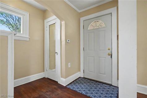 2782 Oakwood Drive Cuyahoga Falls OH 44221
