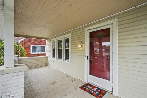 2782 Oakwood Drive Cuyahoga Falls OH 44221