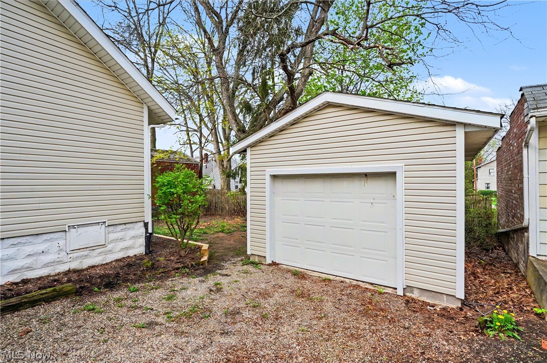 2782 Oakwood Drive Cuyahoga Falls OH 44221