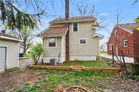2782 Oakwood Drive Cuyahoga Falls OH 44221