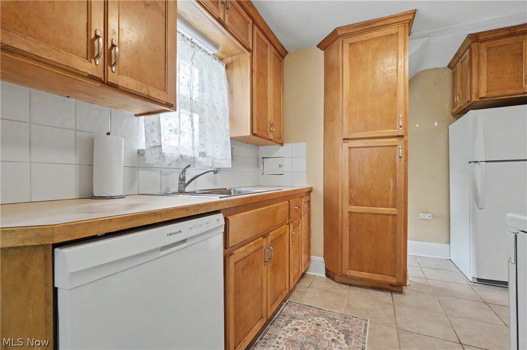 2782 Oakwood Drive Cuyahoga Falls OH 44221