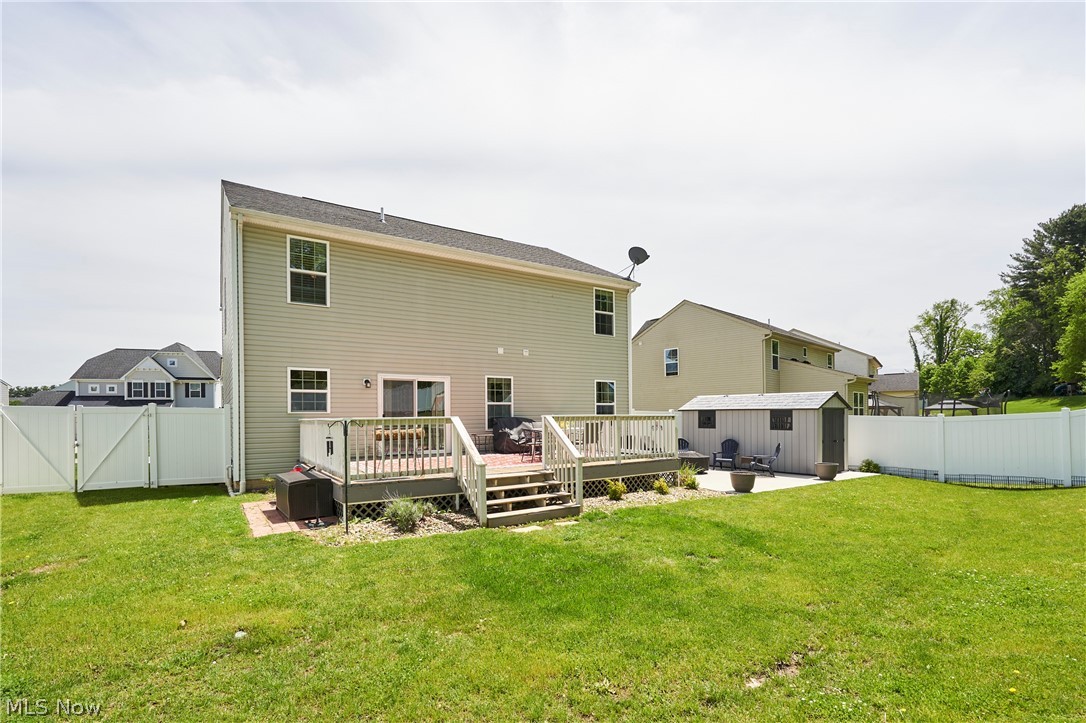 6557 Pine Bluff Avenue NE Canton OH 44721