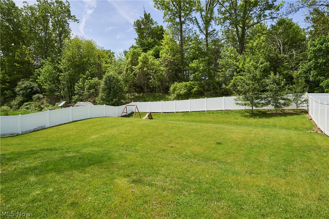 6557 Pine Bluff Avenue NE Canton OH 44721