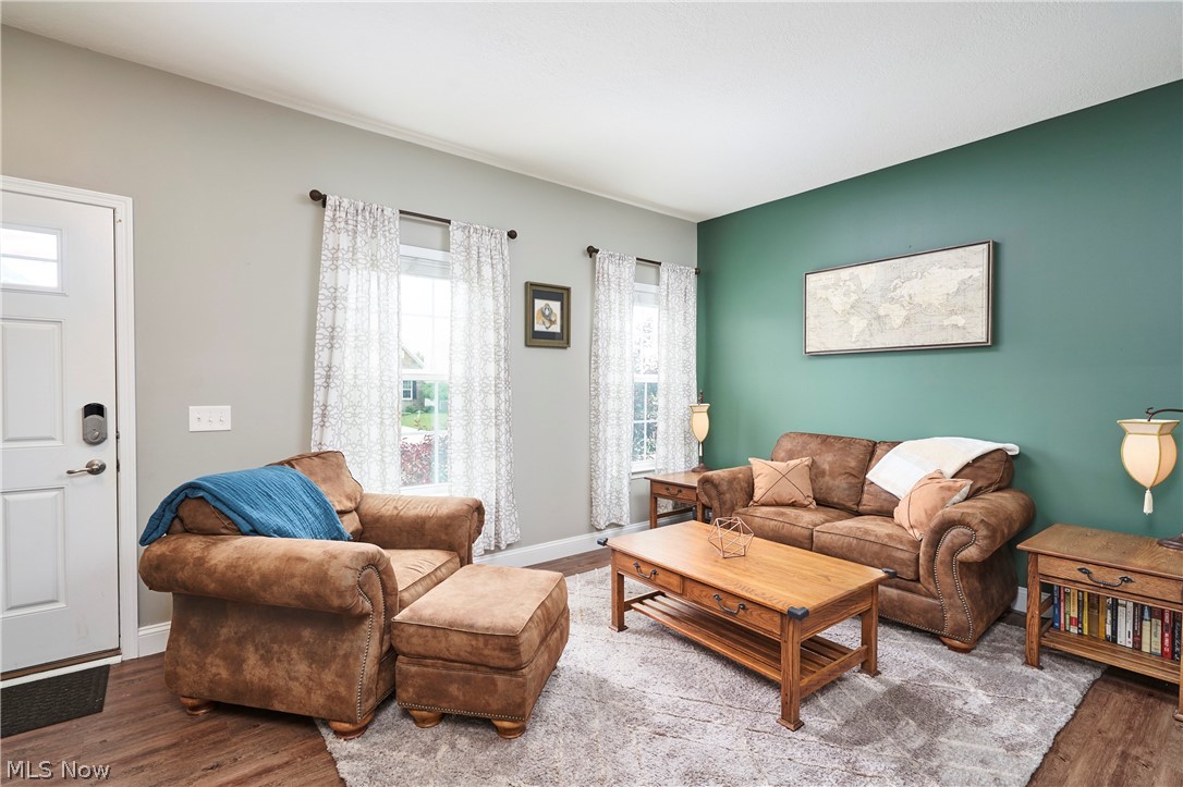 6557 Pine Bluff Avenue NE Canton OH 44721
