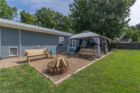 54 Bristol Avenue Painesville OH 44077