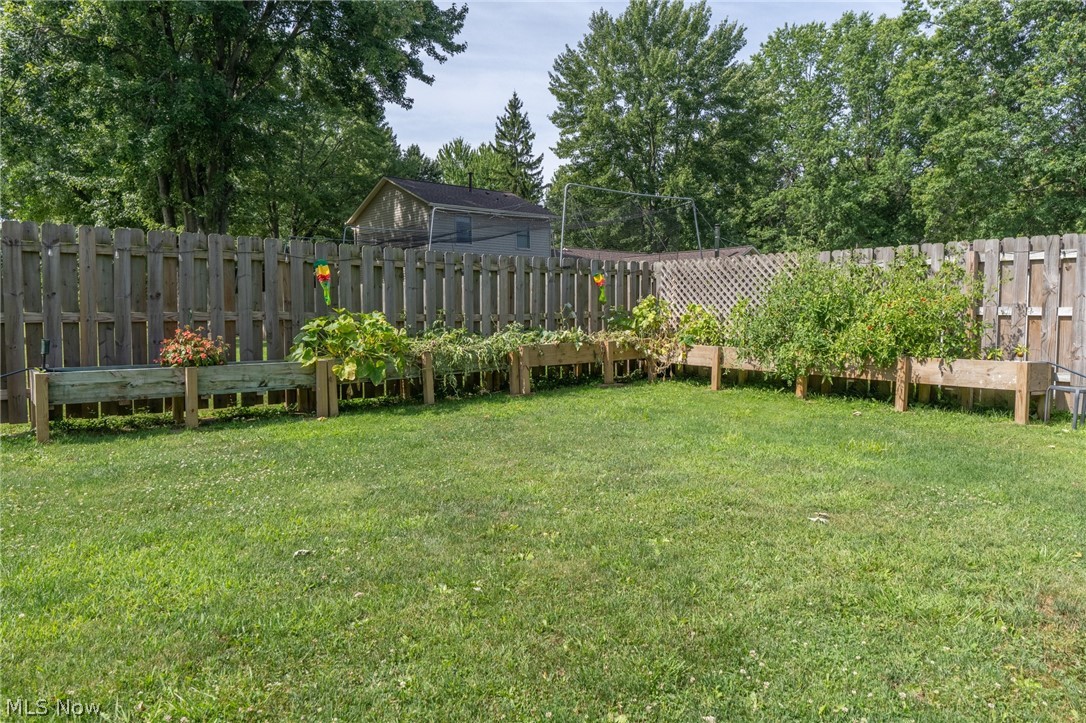 54 Bristol Avenue Painesville OH 44077