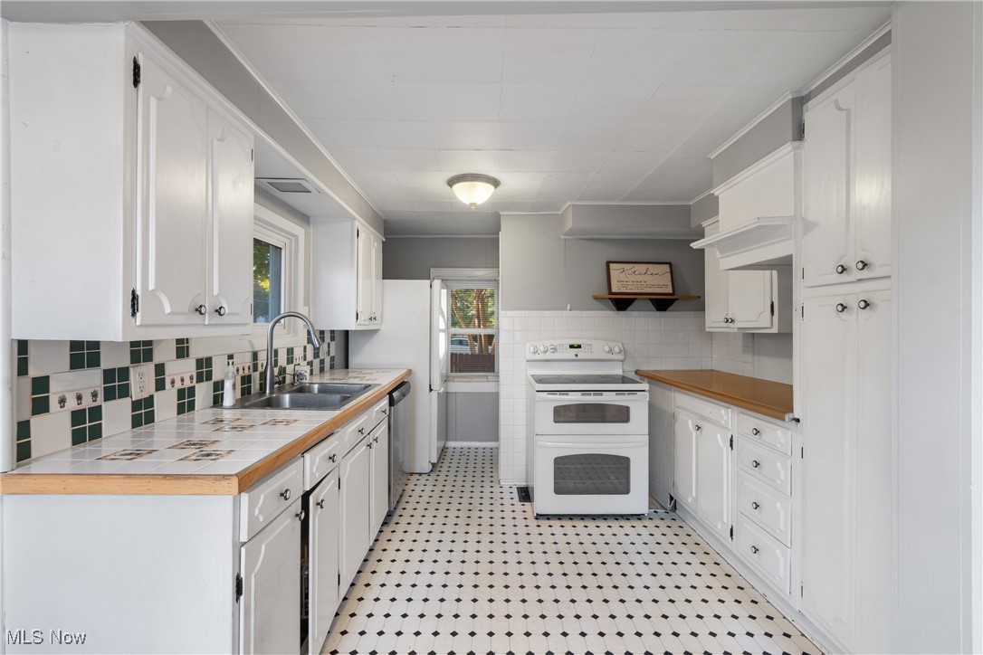 1288 Tampa Avenue Akron OH 44314