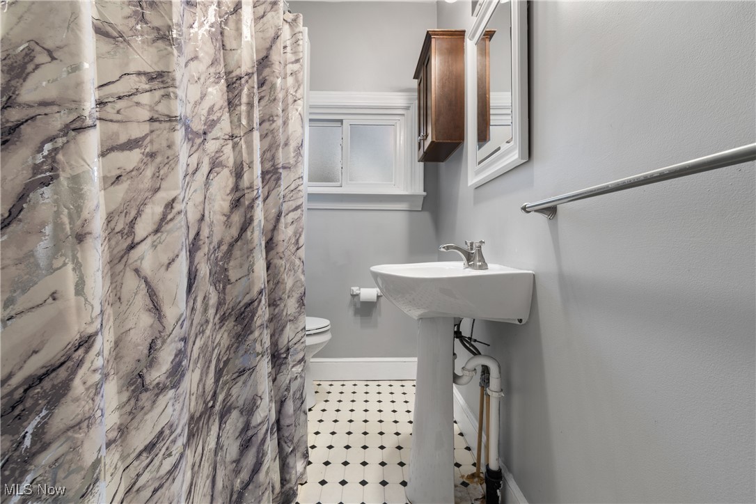 1288 Tampa Avenue Akron OH 44314