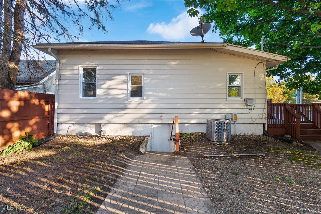 1288 Tampa Avenue Akron OH 44314