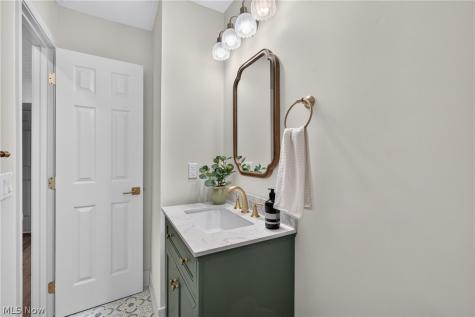 722 Jaycox Road Avon Lake OH 44012
