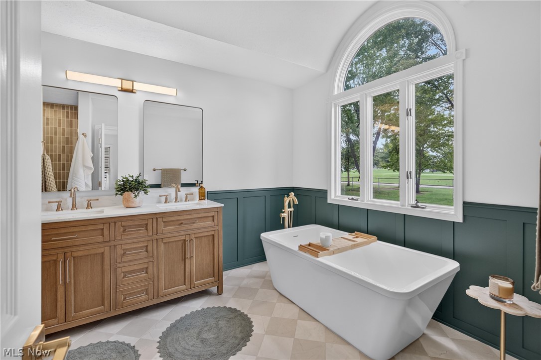 722 Jaycox Road Avon Lake OH 44012