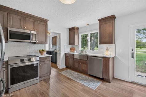 722 Jaycox Road Avon Lake OH 44012
