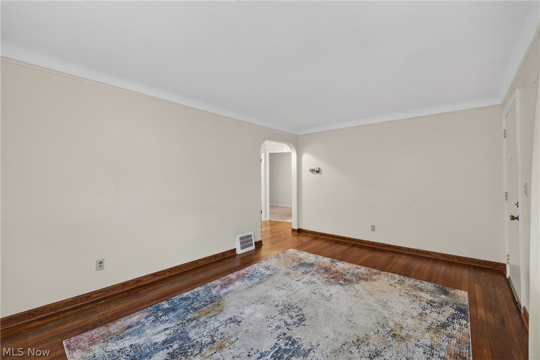 811 E 212th Street Euclid OH 44119