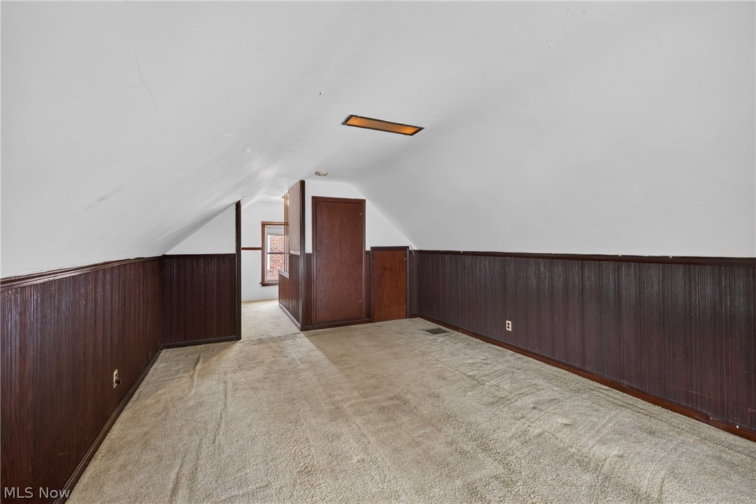 811 E 212th Street Euclid OH 44119