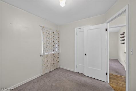 811 E 212th Street Euclid OH 44119