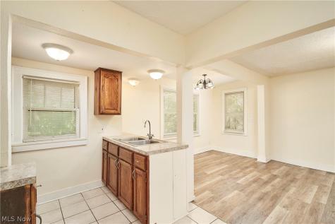 2747 3rd Street Cuyahoga Falls OH 44221