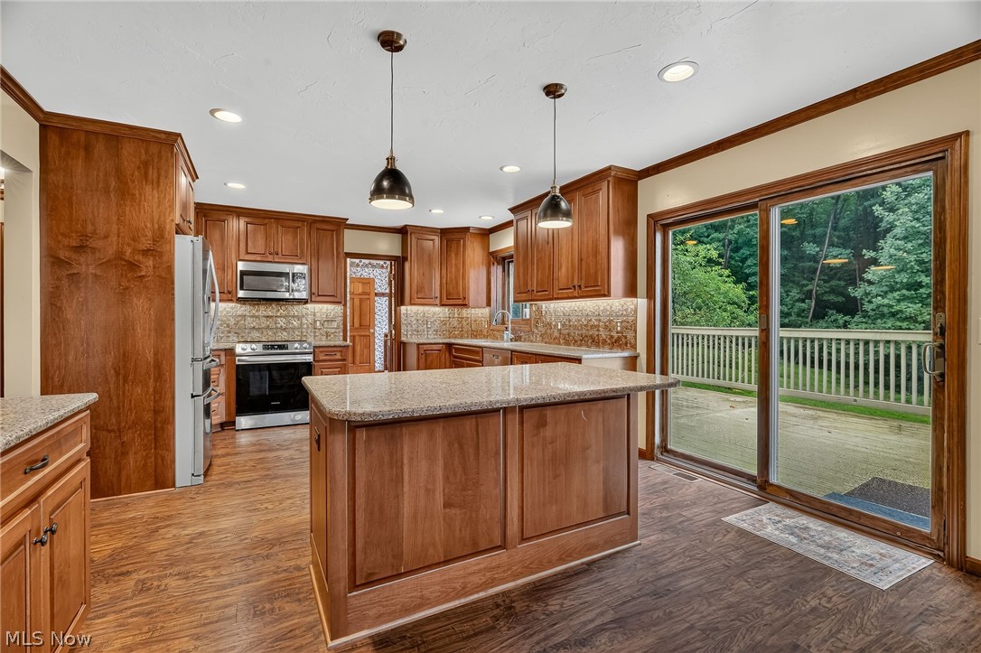 1992 Rheam Road Clinton OH 44216