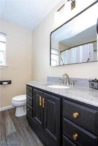 10964 Parmenter Road Burbank OH 44214