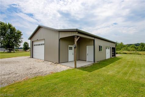 10964 Parmenter Road Burbank OH 44214