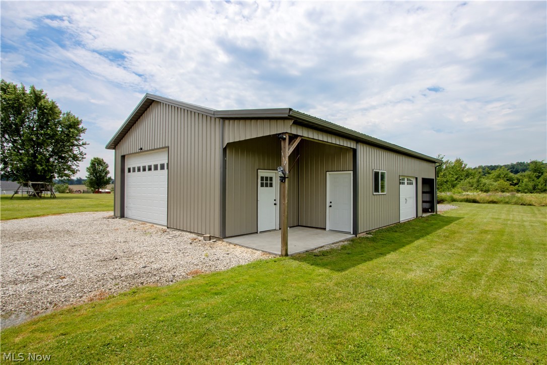10964 Parmenter Road Burbank OH 44214