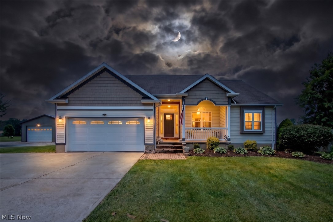 10964 Parmenter Road Burbank OH 44214