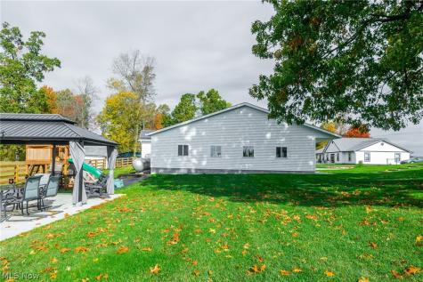 8383 Hoy Road Fredericksburg OH 44627