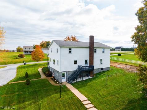 8383 Hoy Road Fredericksburg OH 44627