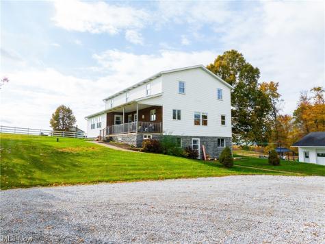 8383 Hoy Road Fredericksburg OH 44627