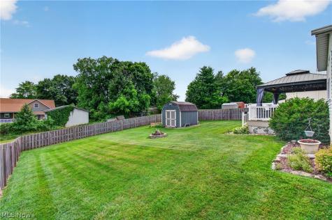5668 Perry Hills Drive SW Canton OH 44706