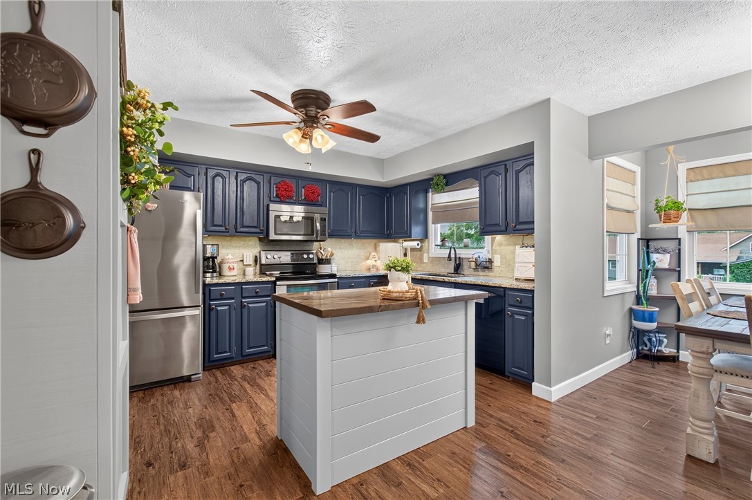 5668 Perry Hills Drive SW Canton OH 44706