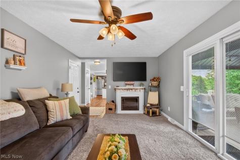 5668 Perry Hills Drive SW Canton OH 44706