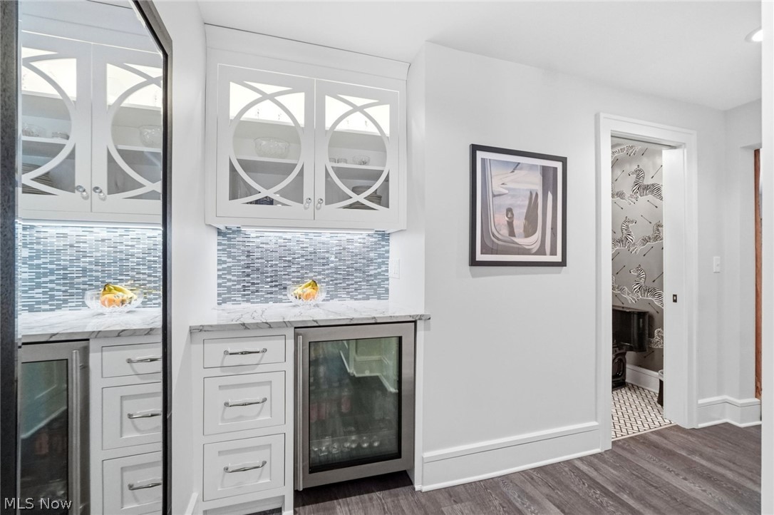 421 Riverdale Drive Rocky River OH 44116