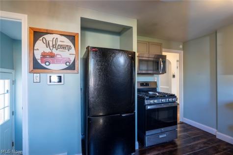 1599 Temple Avenue Mayfield Heights OH 44124