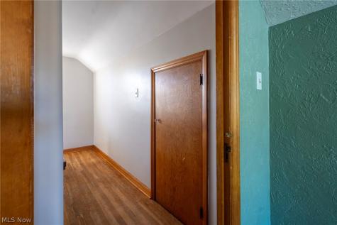 1599 Temple Avenue Mayfield Heights OH 44124