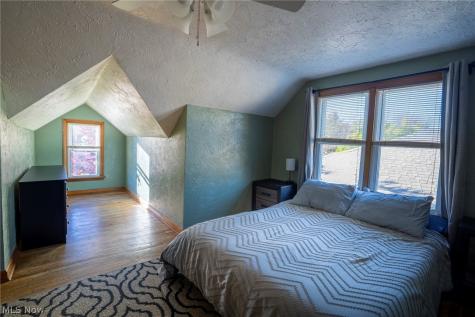 1599 Temple Avenue Mayfield Heights OH 44124