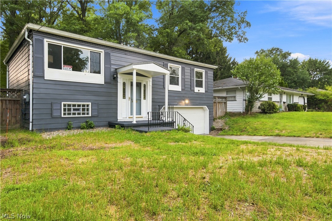 2871 N Tod Avenue Warren OH 44483