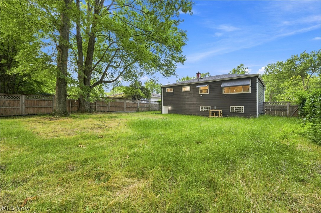 2871 N Tod Avenue Warren OH 44483