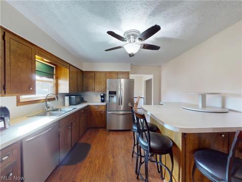 1560 Martin Road Mogadore OH 44260