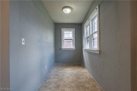 341 E Archwood Avenue Akron OH 44301